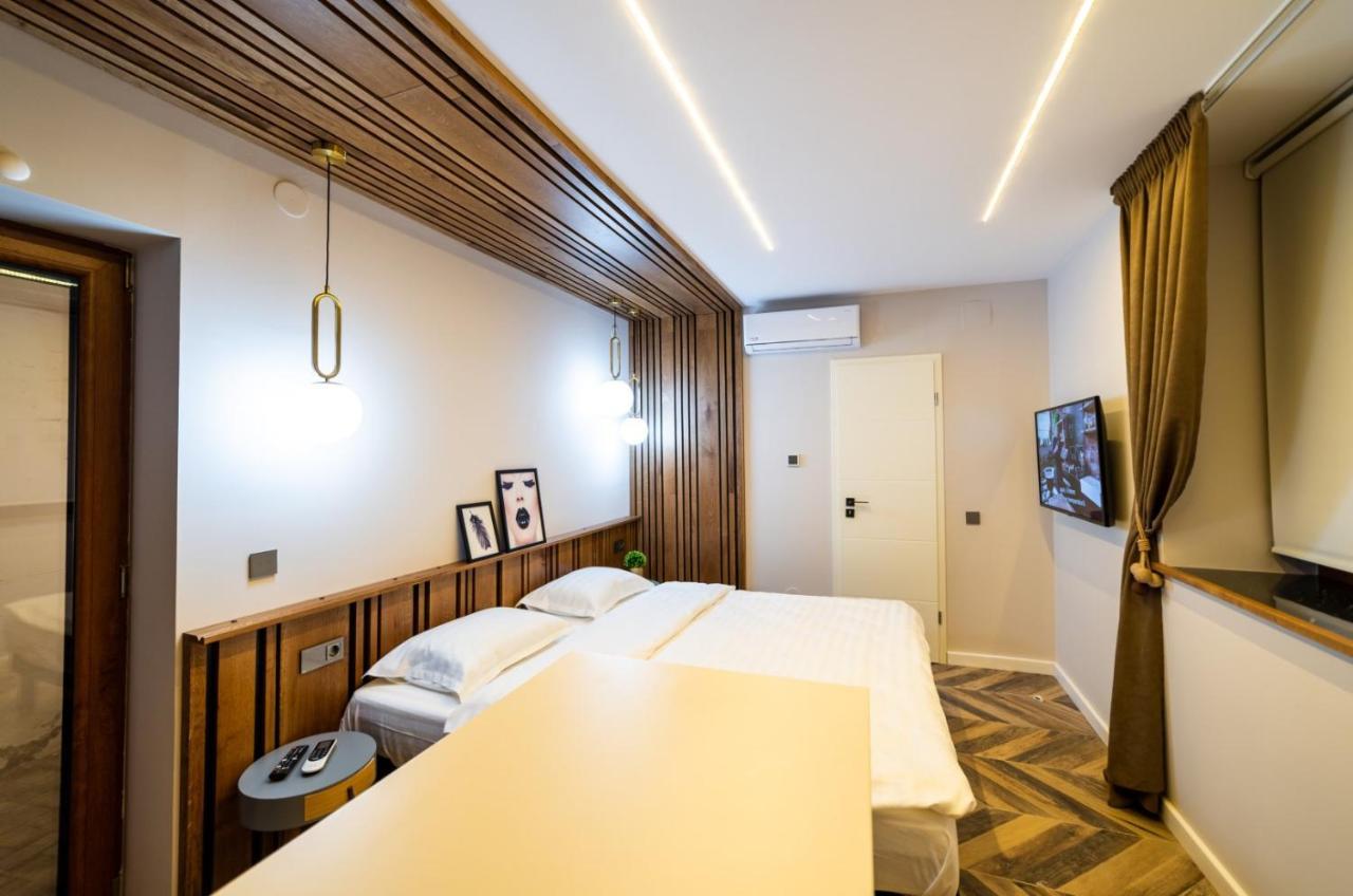 Appartamento Art'Partment Braşov Esterno foto